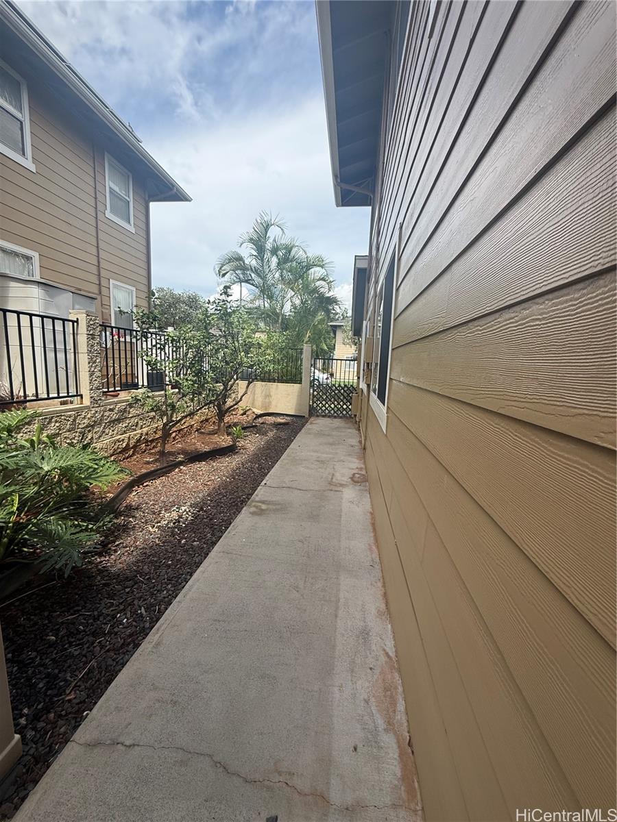 94-534  Halekuai Place Waikele-renaissance, Waipahu home - photo 11 of 25