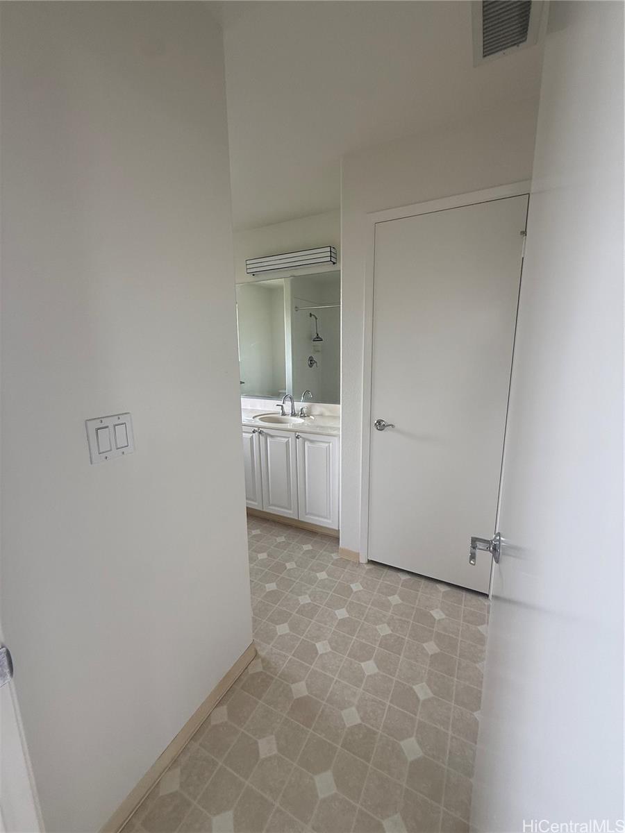 94-534  Halekuai Place Waikele-renaissance, Waipahu home - photo 23 of 25