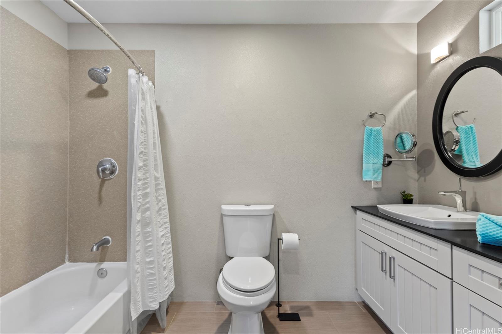 94-536  Koaleo Street Robinson Heights, Waipahu home - photo 16 of 25