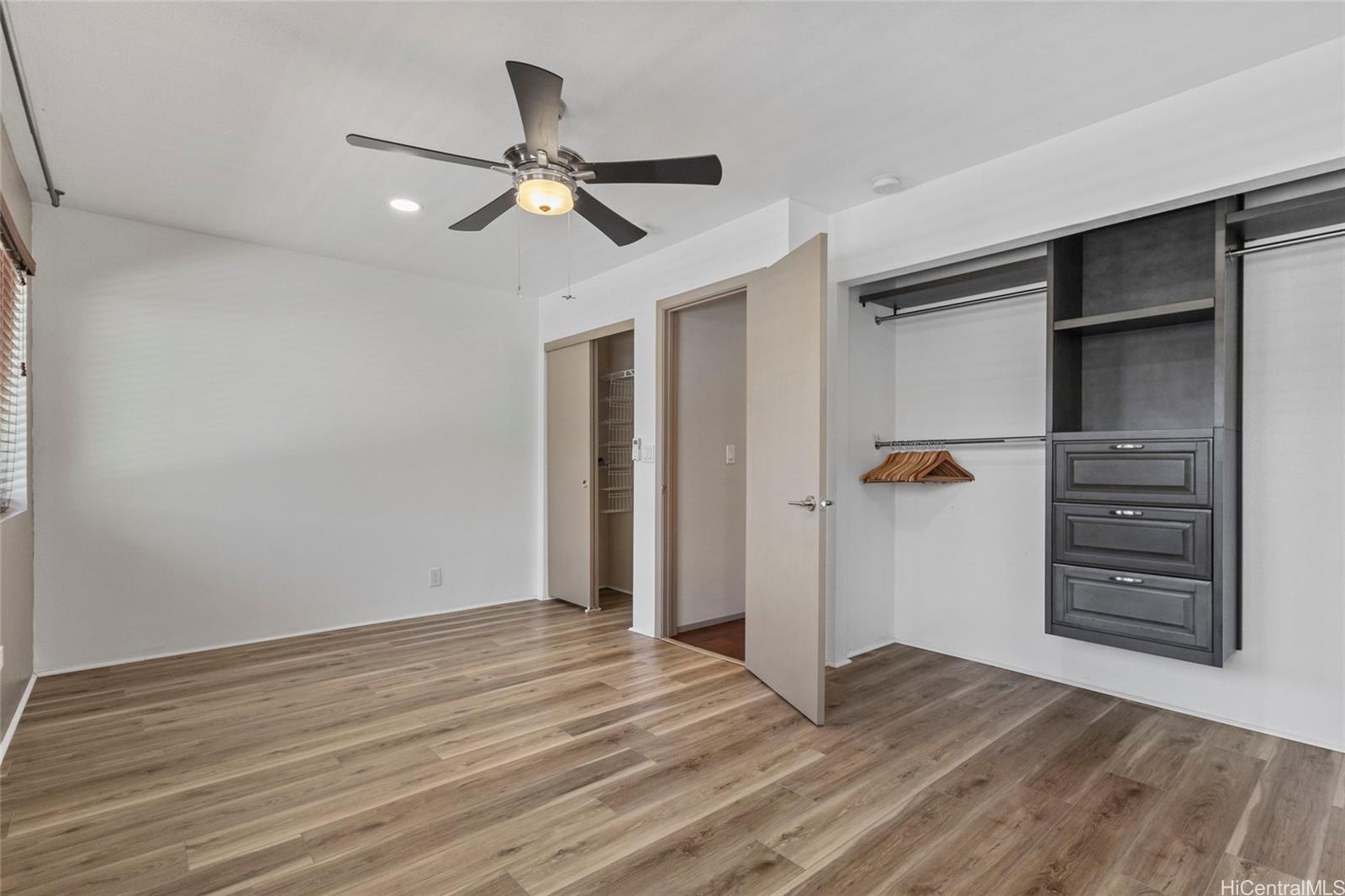 94-536  Koaleo Street Robinson Heights, Waipahu home - photo 19 of 25