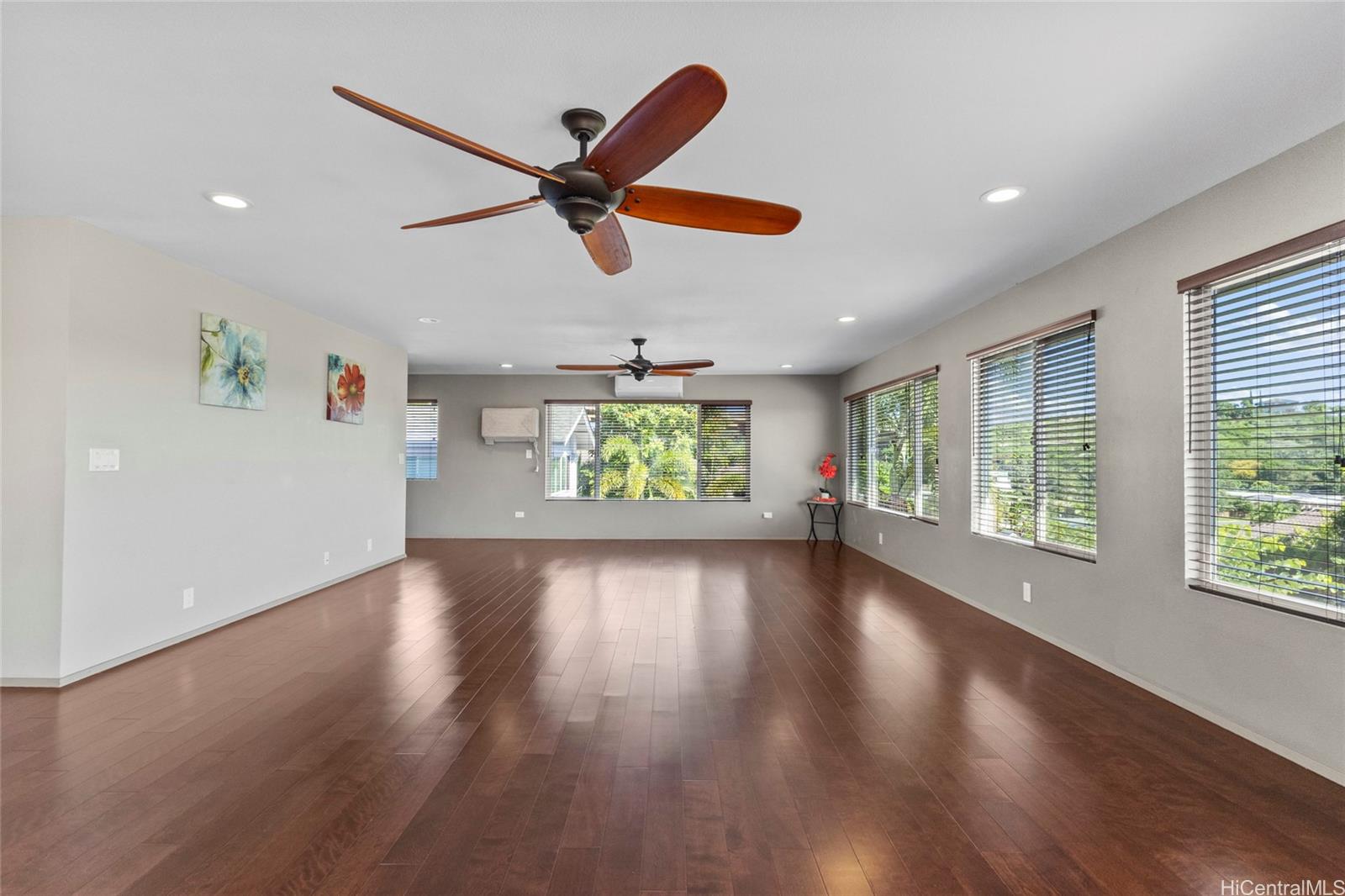 94-536  Koaleo Street Robinson Heights, Waipahu home - photo 8 of 25