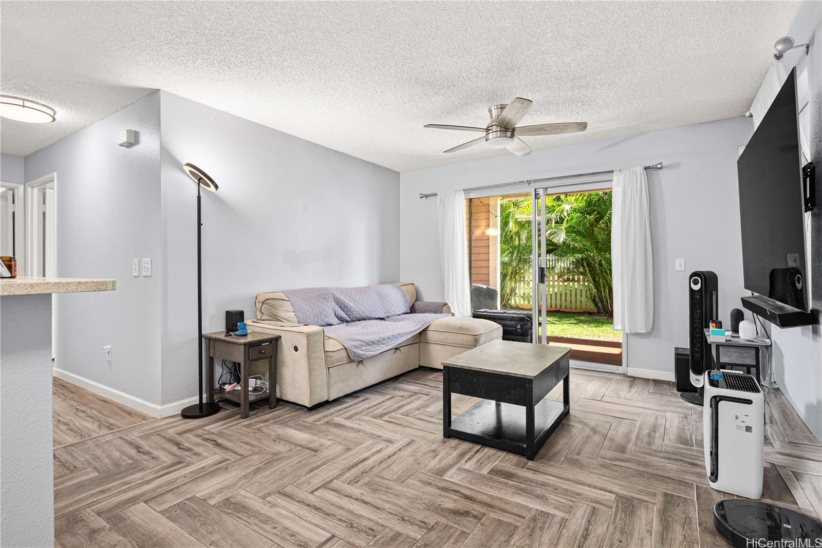 Waikele AOAO townhouse # S101, Waipahu, Hawaii - photo 2 of 23