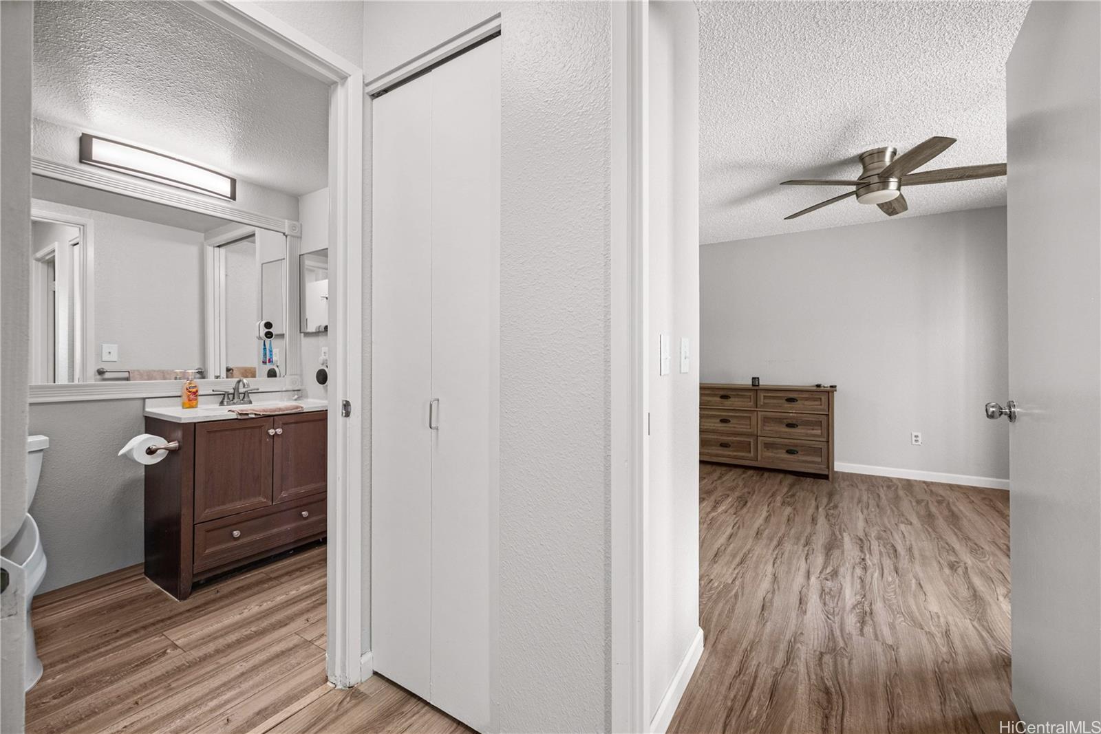 Waikele AOAO townhouse # S101, Waipahu, Hawaii - photo 12 of 23