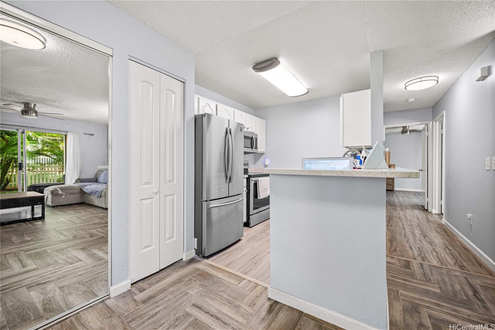 Waikele AOAO townhouse # S101, Waipahu, Hawaii - photo 6 of 23