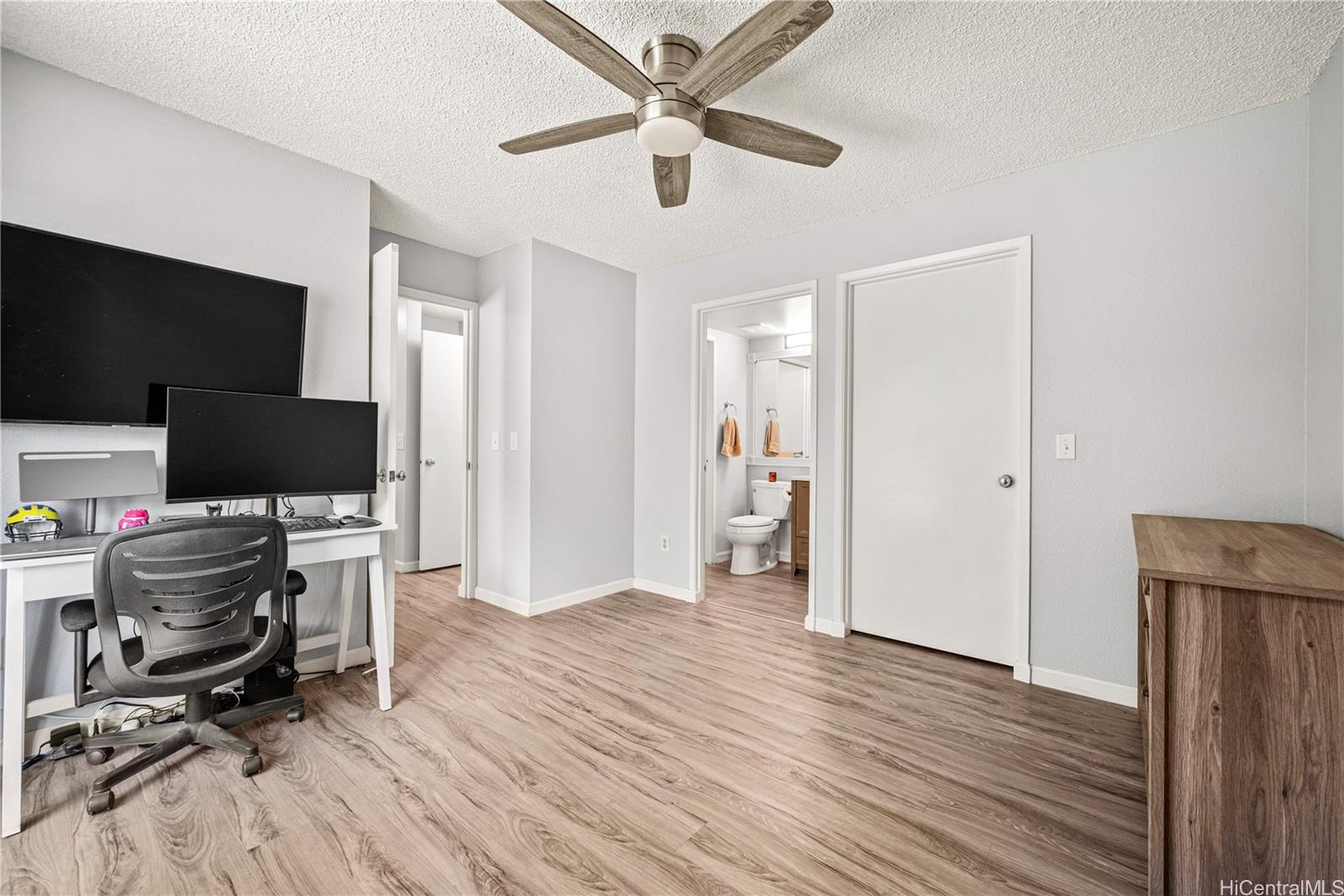 Waikele AOAO townhouse # S101, Waipahu, Hawaii - photo 10 of 23