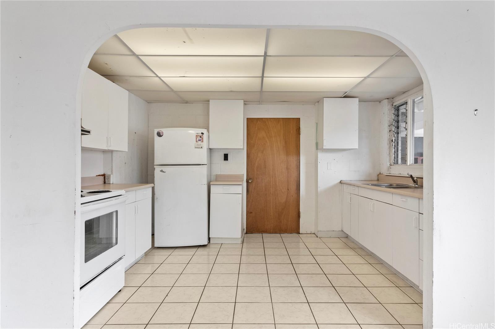 94-547  Hiahia Loop Waipahu-lower, Waipahu home - photo 14 of 25