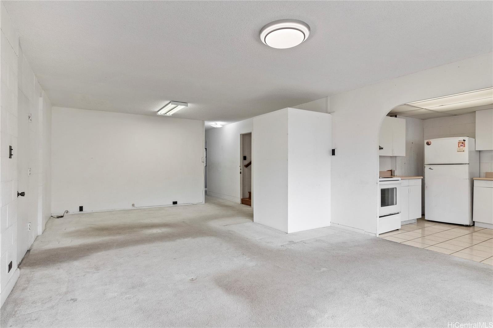 94-547  Hiahia Loop Waipahu-lower, Waipahu home - photo 15 of 25