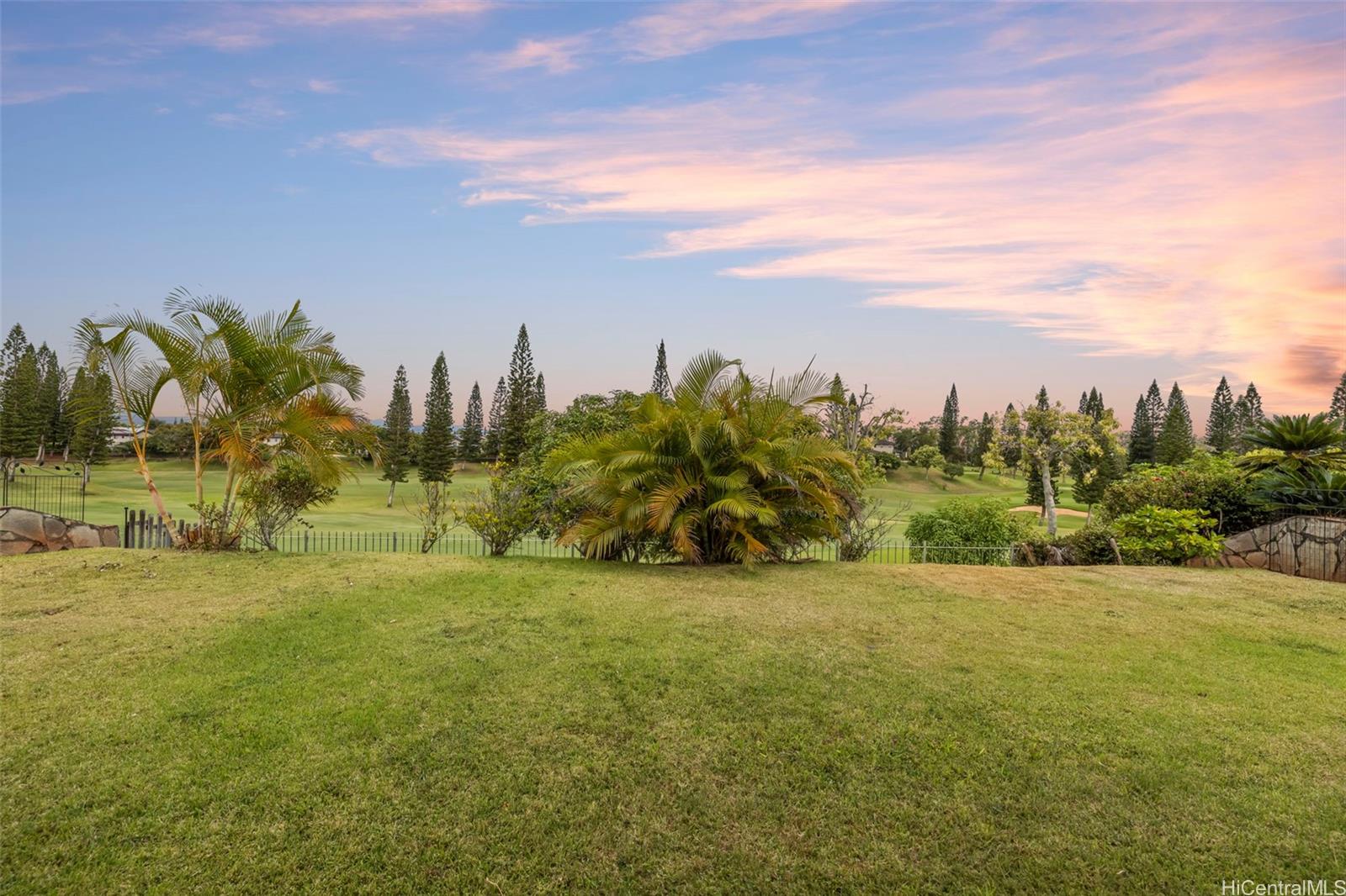 94-547  Lumiauau Street Waikele, Waipahu home - photo 2 of 23