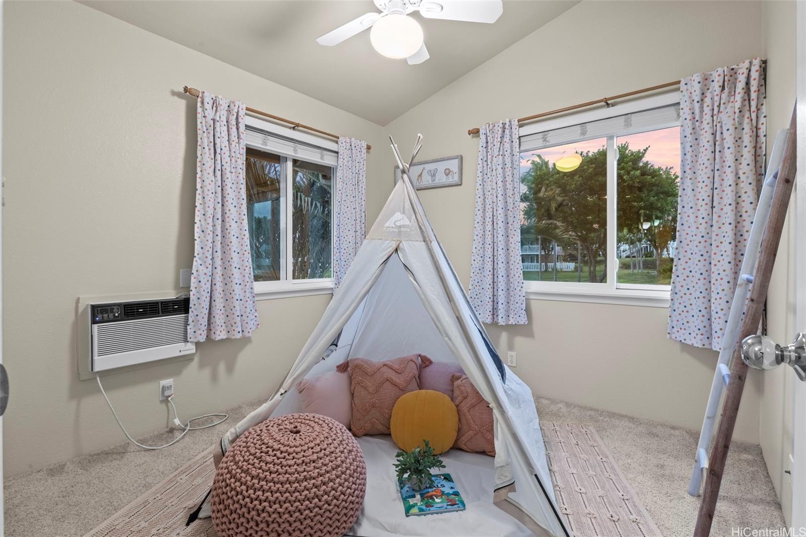 94-547  Lumiauau Street Waikele, Waipahu home - photo 19 of 23