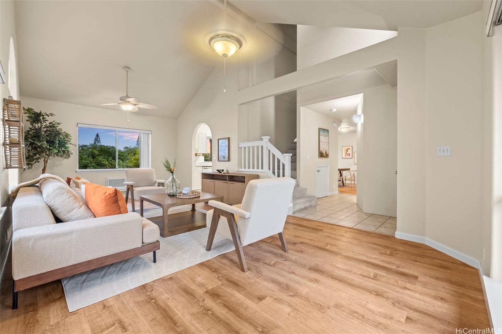 94-547  Lumiauau Street Waikele, Waipahu home - photo 4 of 23