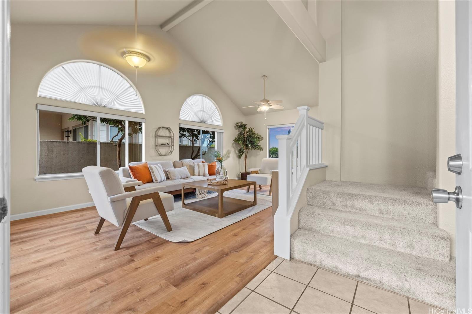 94-547  Lumiauau Street Waikele, Waipahu home - photo 5 of 23