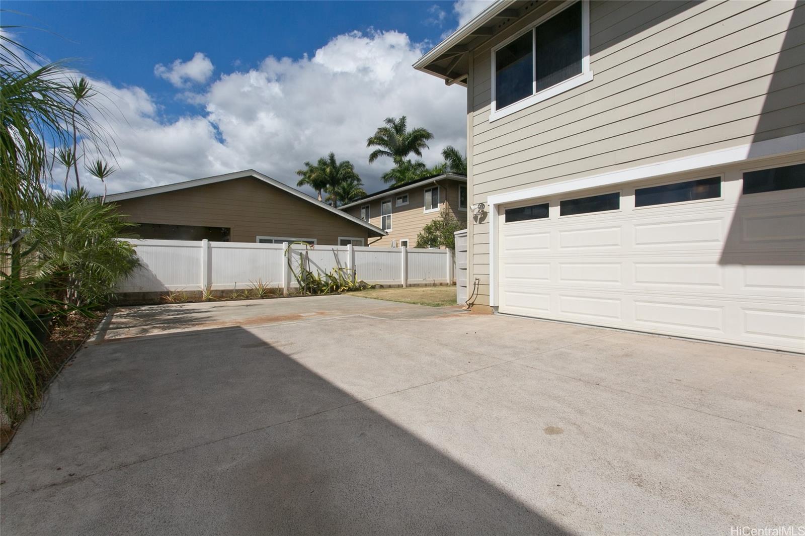 94-549  Halekuai Place Waikele-renaissance, Waipahu home - photo 13 of 14