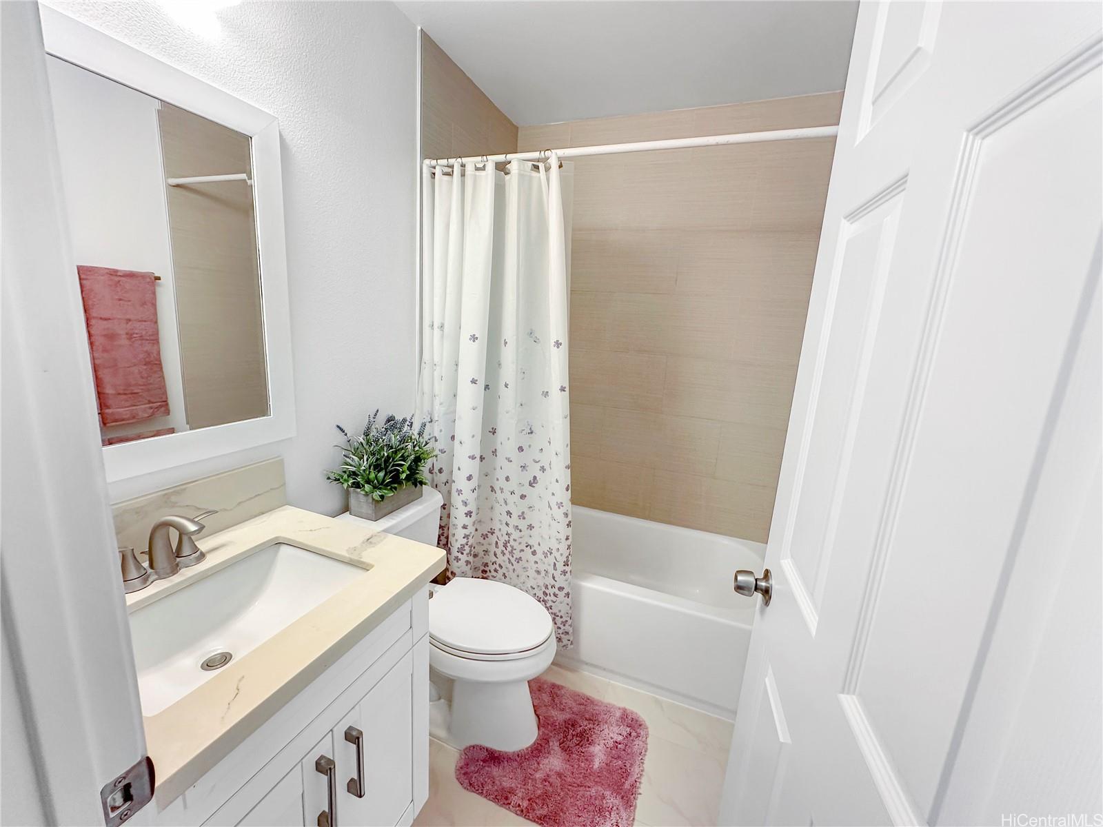 94-556  Koaleo Street Robinson Heights, Waipahu home - photo 17 of 25