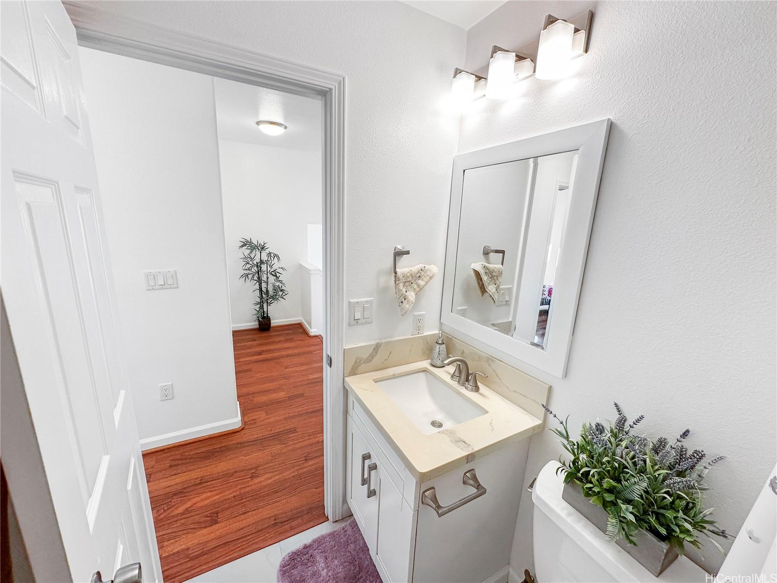 94-556  Koaleo Street Robinson Heights, Waipahu home - photo 22 of 25