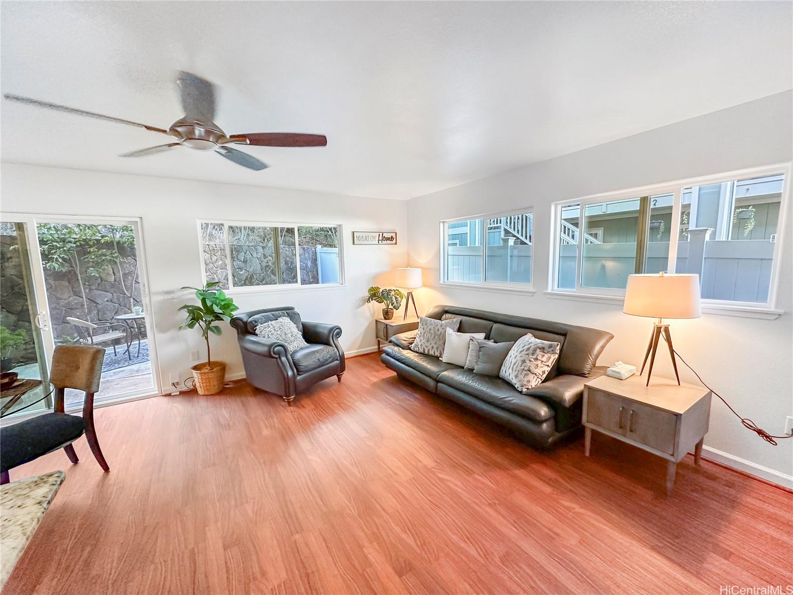 94-556  Koaleo Street Robinson Heights, Waipahu home - photo 6 of 25