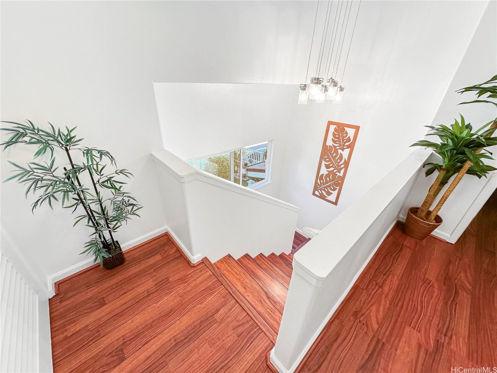 94-556  Koaleo Street Robinson Heights, Waipahu home - photo 9 of 25