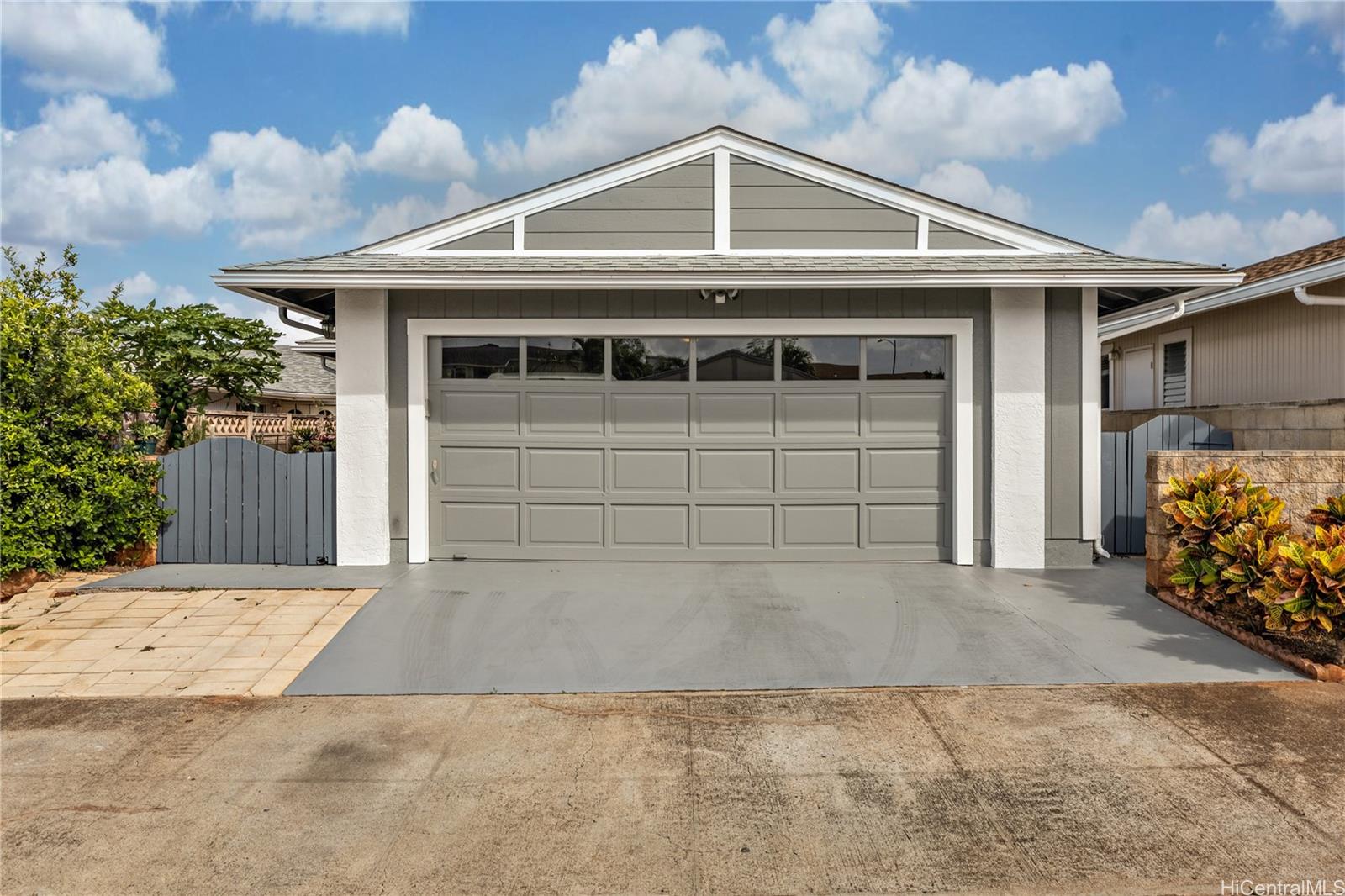 94561 Palai Street , Waipahu, Hi 96797 Village Park