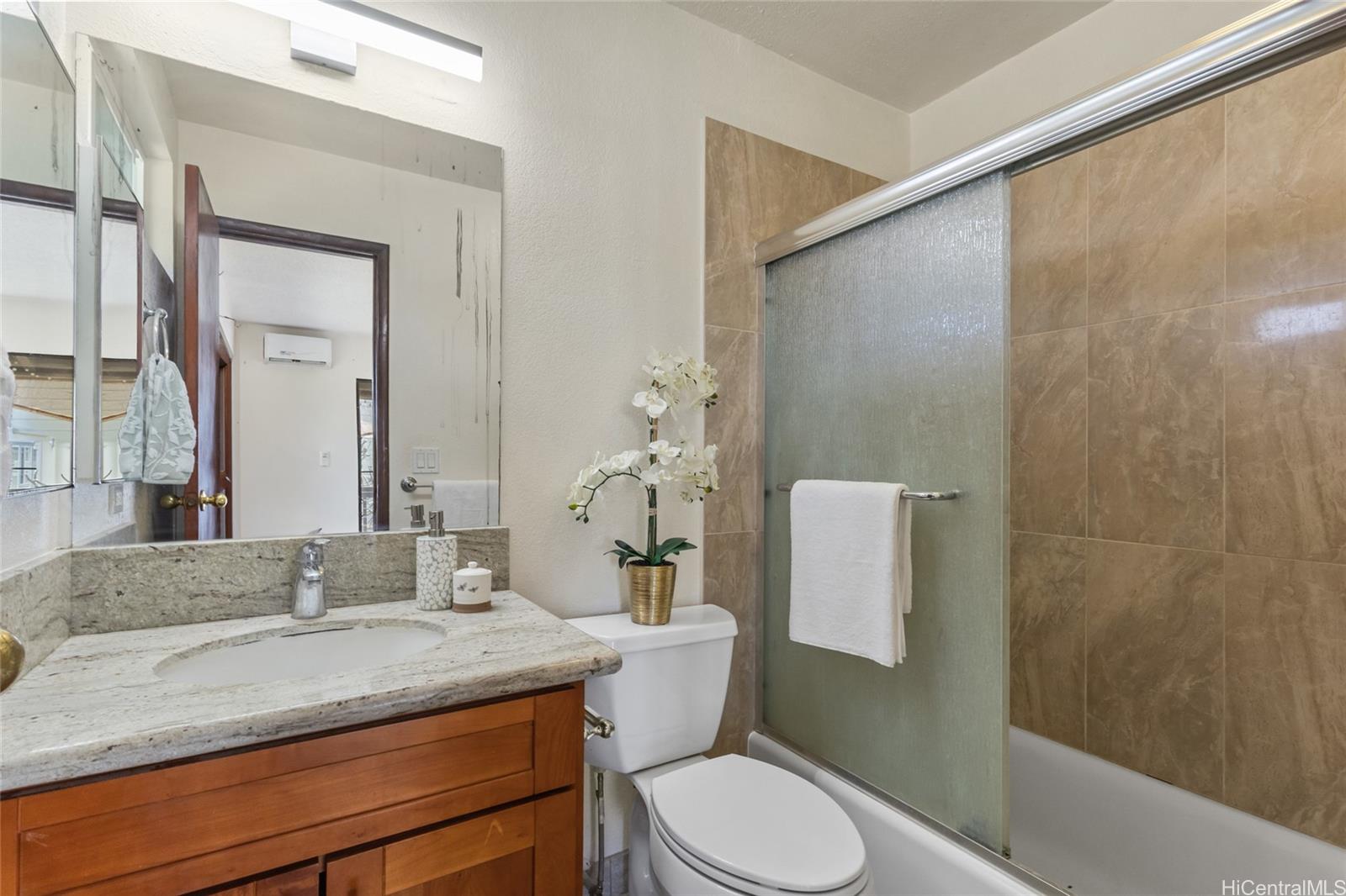 94-568  Poloahilani Street Mililani Area, Central home - photo 17 of 25