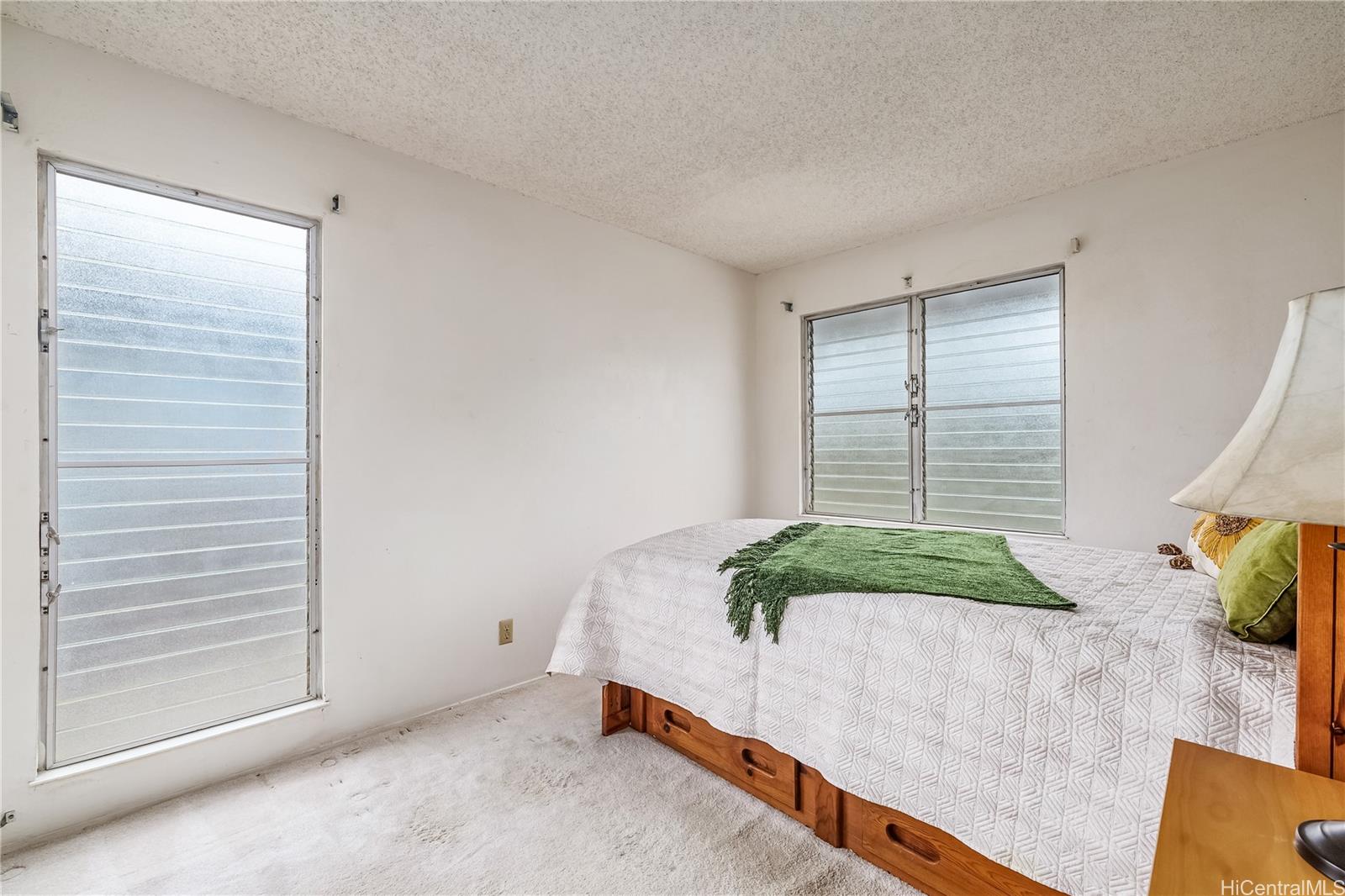 94-570  Holaniku Street Mililani Area, Central home - photo 12 of 23