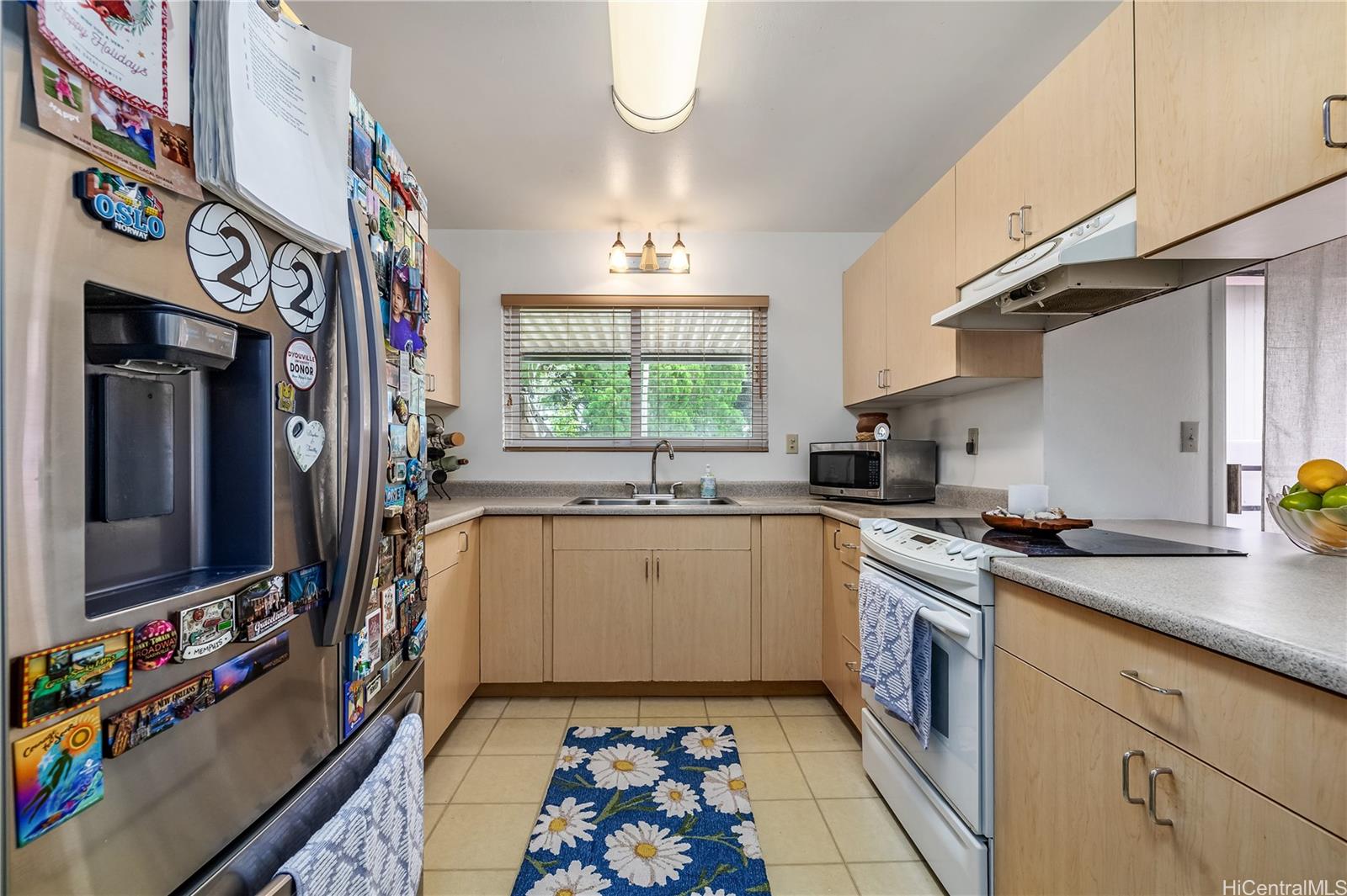 94-570  Holaniku Street Mililani Area, Central home - photo 17 of 23