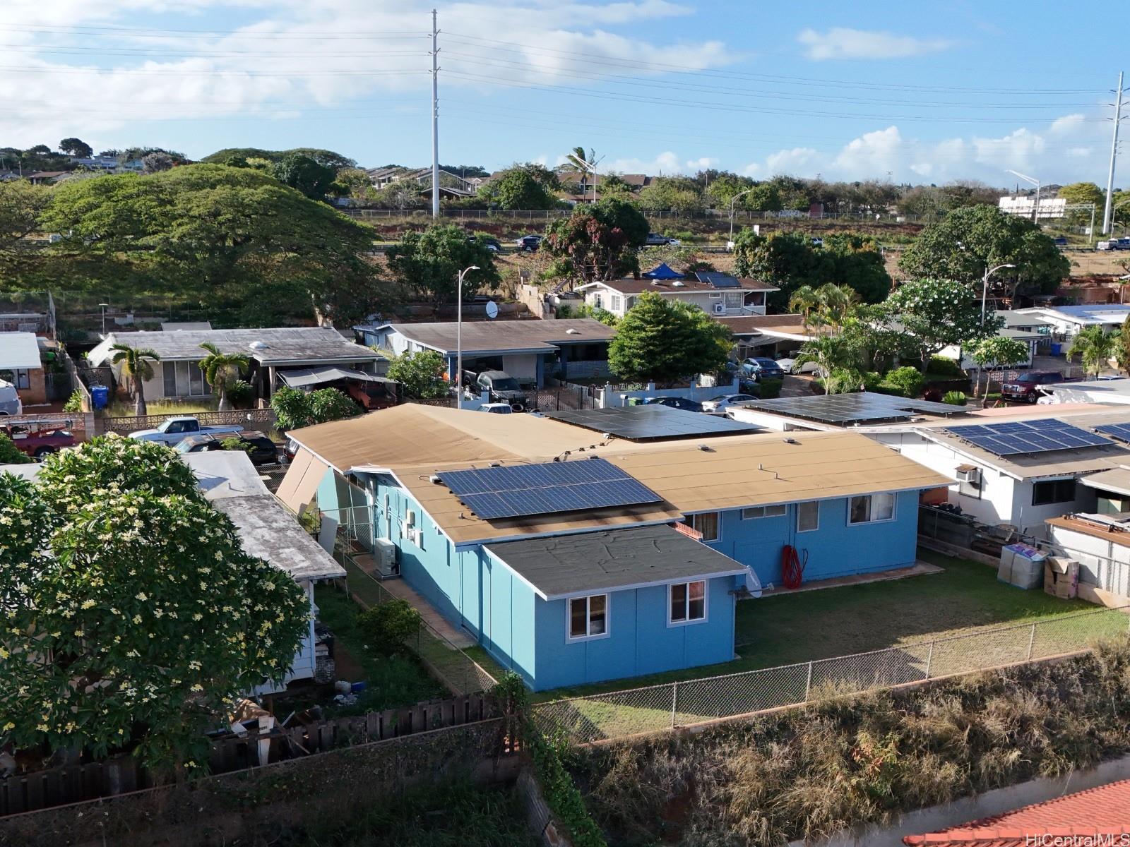 94-571  Kipou Street Harbor View, Waipahu home - photo 2 of 23