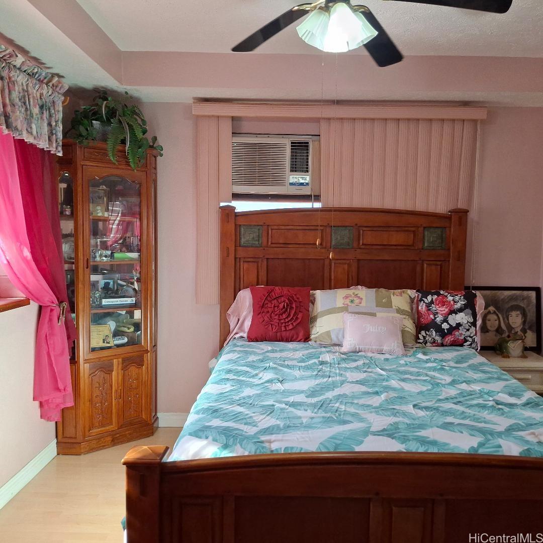 94-584  Apii Place Waipahu Estates, Waipahu home - photo 7 of 10