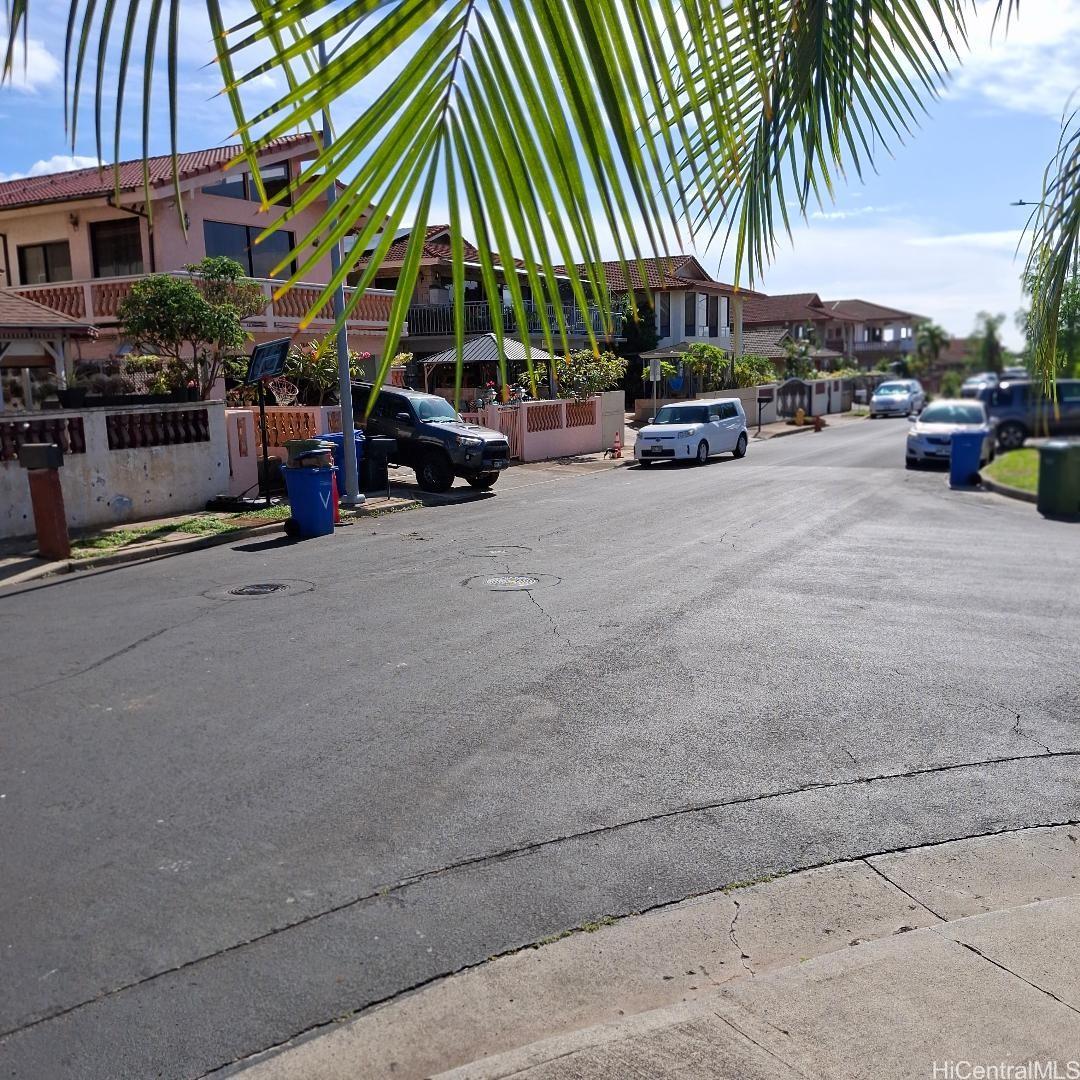 94-584  Apii Place Waipahu Estates, Waipahu home - photo 10 of 10