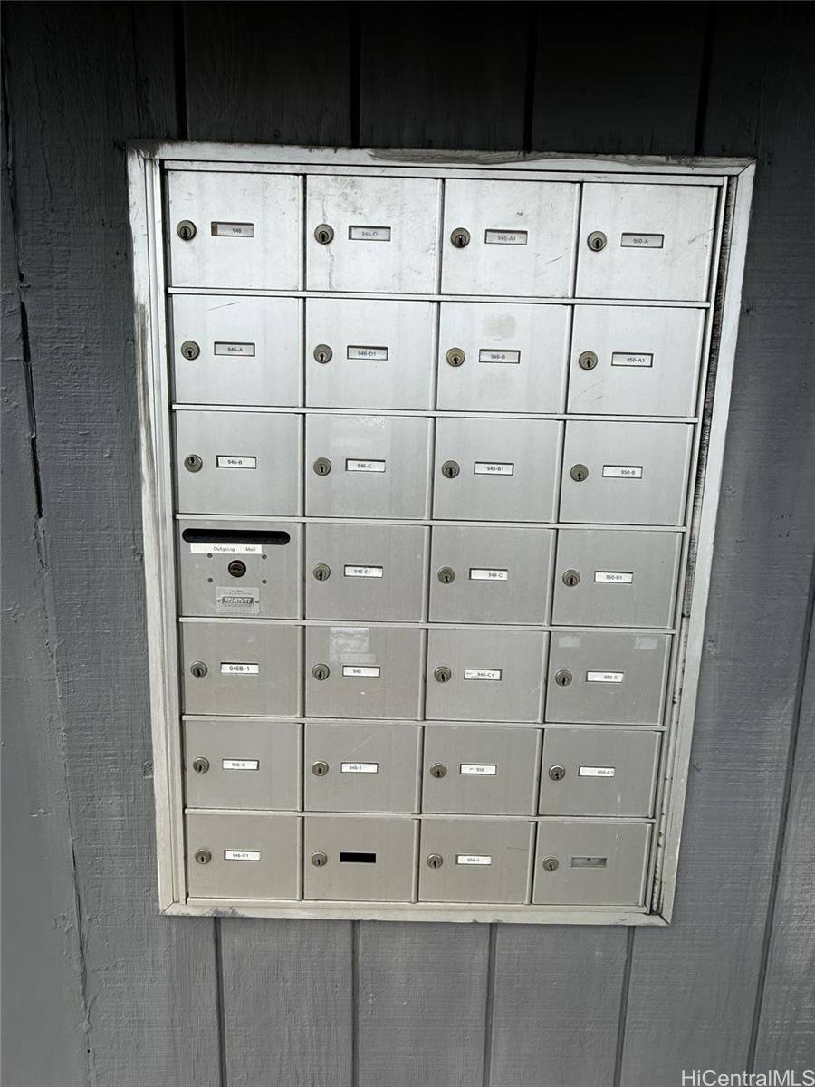 946 Winant Street Honolulu - Multi-family - photo 16 of 16