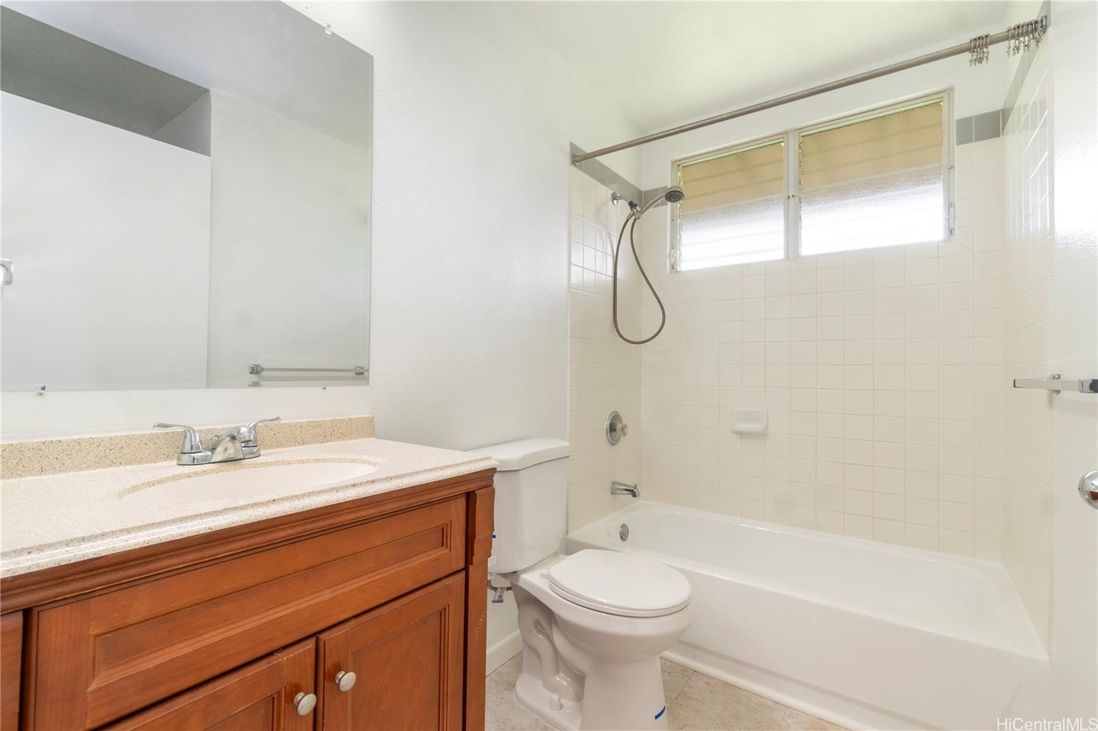 Waikele Community Association townhouse # S201, Waipahu, Hawaii - photo 15 of 25