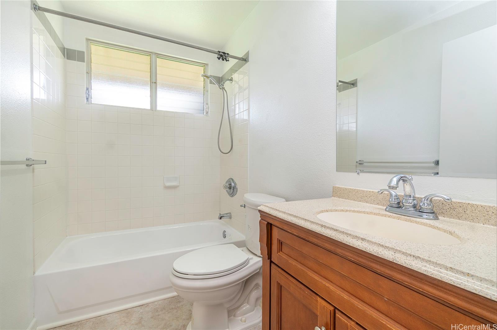 Waikele Community Association townhouse # S201, Waipahu, Hawaii - photo 19 of 25