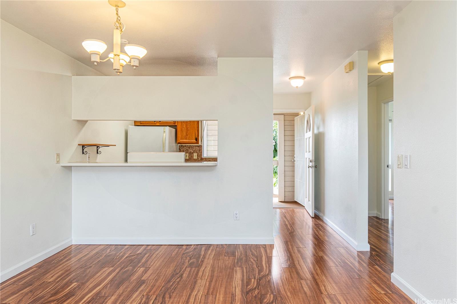 Waikele Community Association townhouse # S201, Waipahu, Hawaii - photo 8 of 25