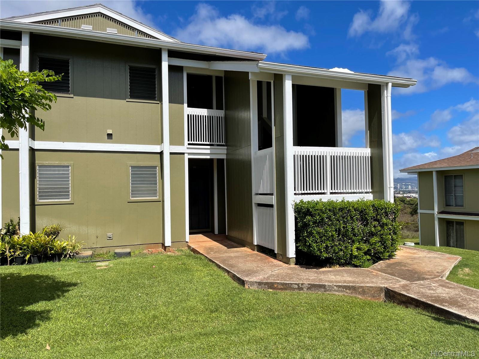 Cadmus 6L, 94615 Kahakea Street, Waipahu Village Park townhouse Sold