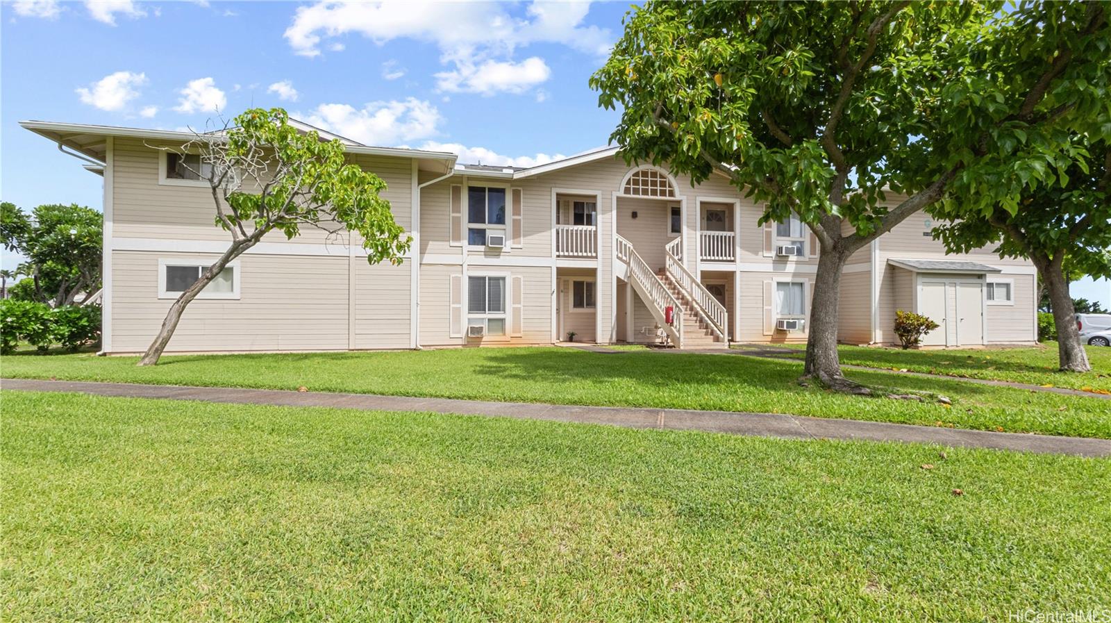 Waikele Comm townhouse # G103, Waipahu, Hawaii - photo 19 of 21