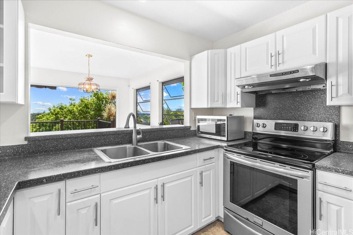 94-629  Kuaie Street Mililani Area, Central home - photo 6 of 25