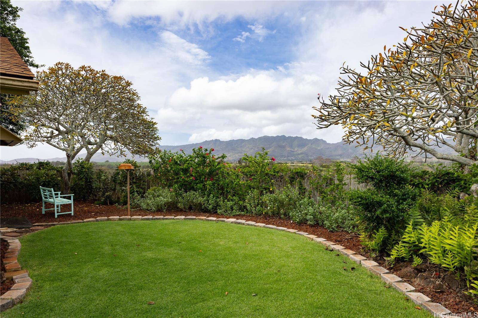 94-641  Hikianalia Place Mililani Area, Central home - photo 23 of 25