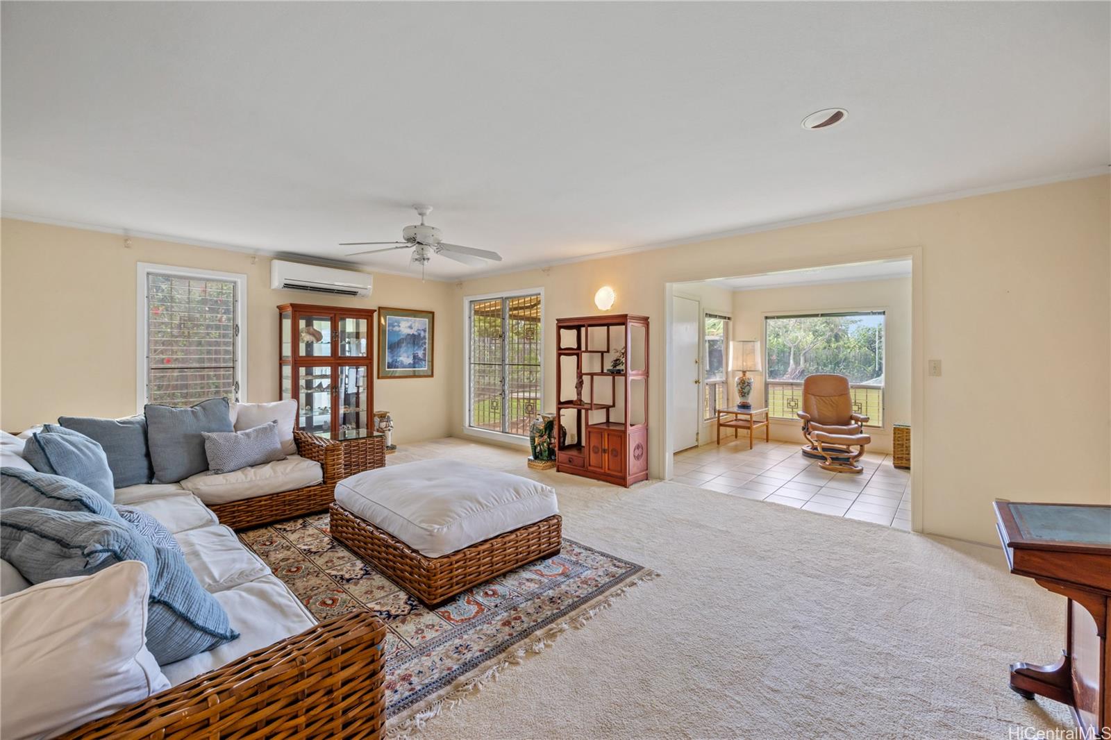 94-641  Hikianalia Place Mililani Area, Central home - photo 5 of 25