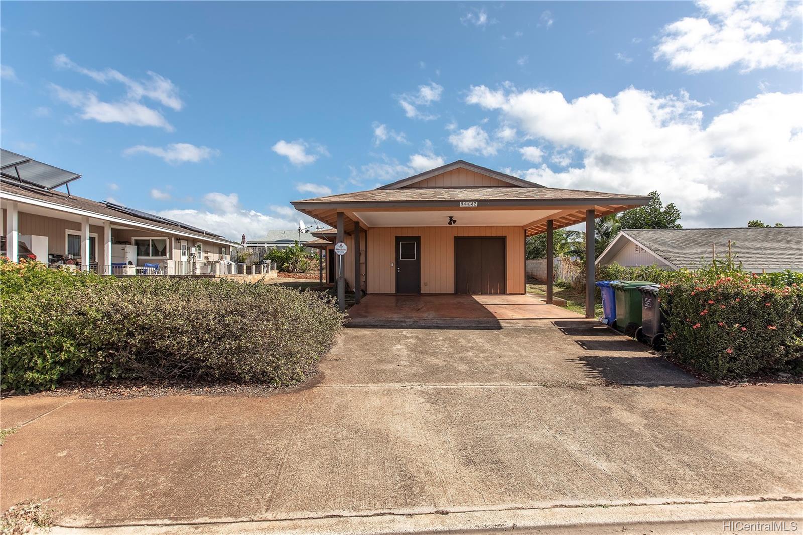 94642 Kaaholo Street , Waipahu, Hi 96797 Village Park