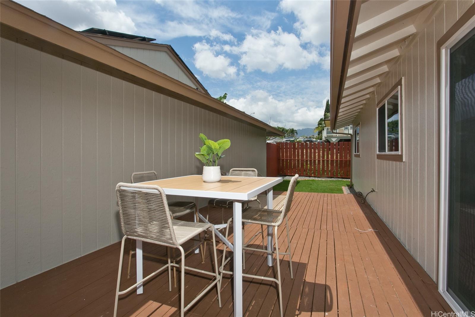 94-651  Maaniani Place Village Park, Waipahu home - photo 19 of 22