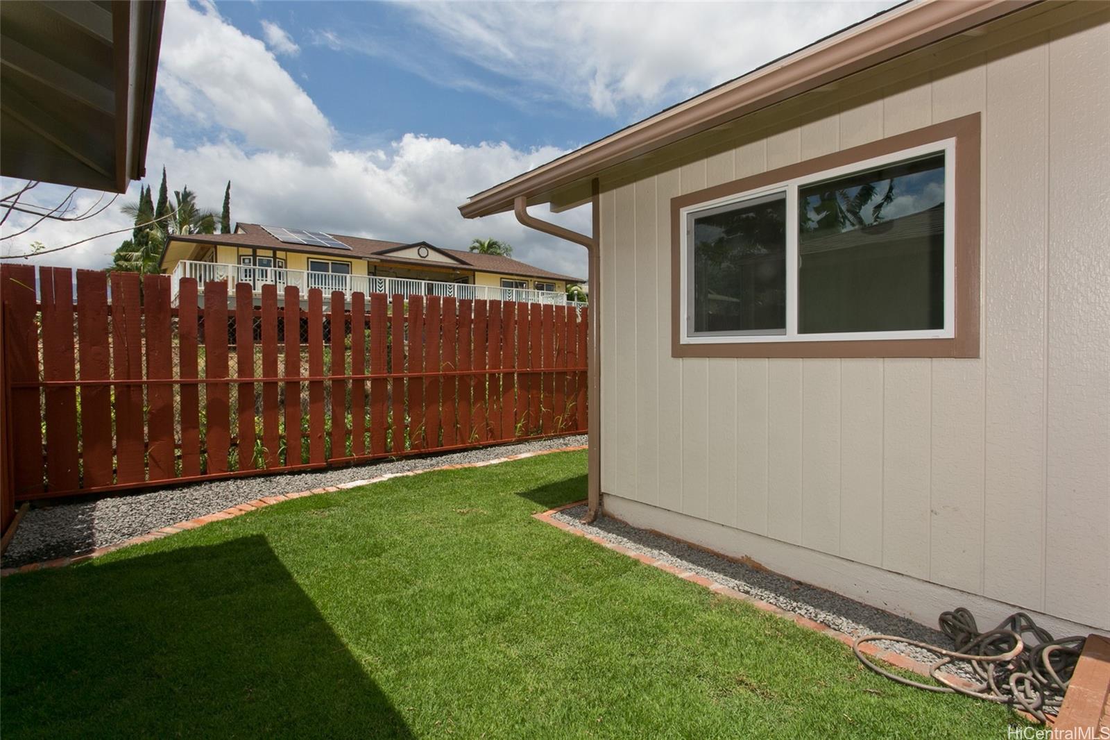 94-651  Maaniani Place Village Park, Waipahu home - photo 21 of 22