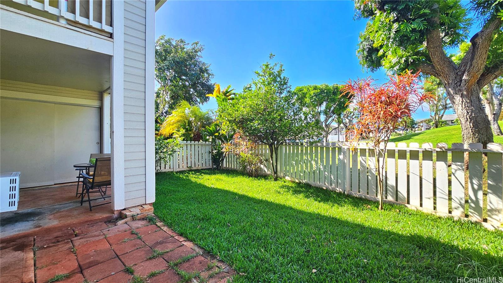 Waikele townhouse # X104, Waipahu, Hawaii - photo 23 of 25