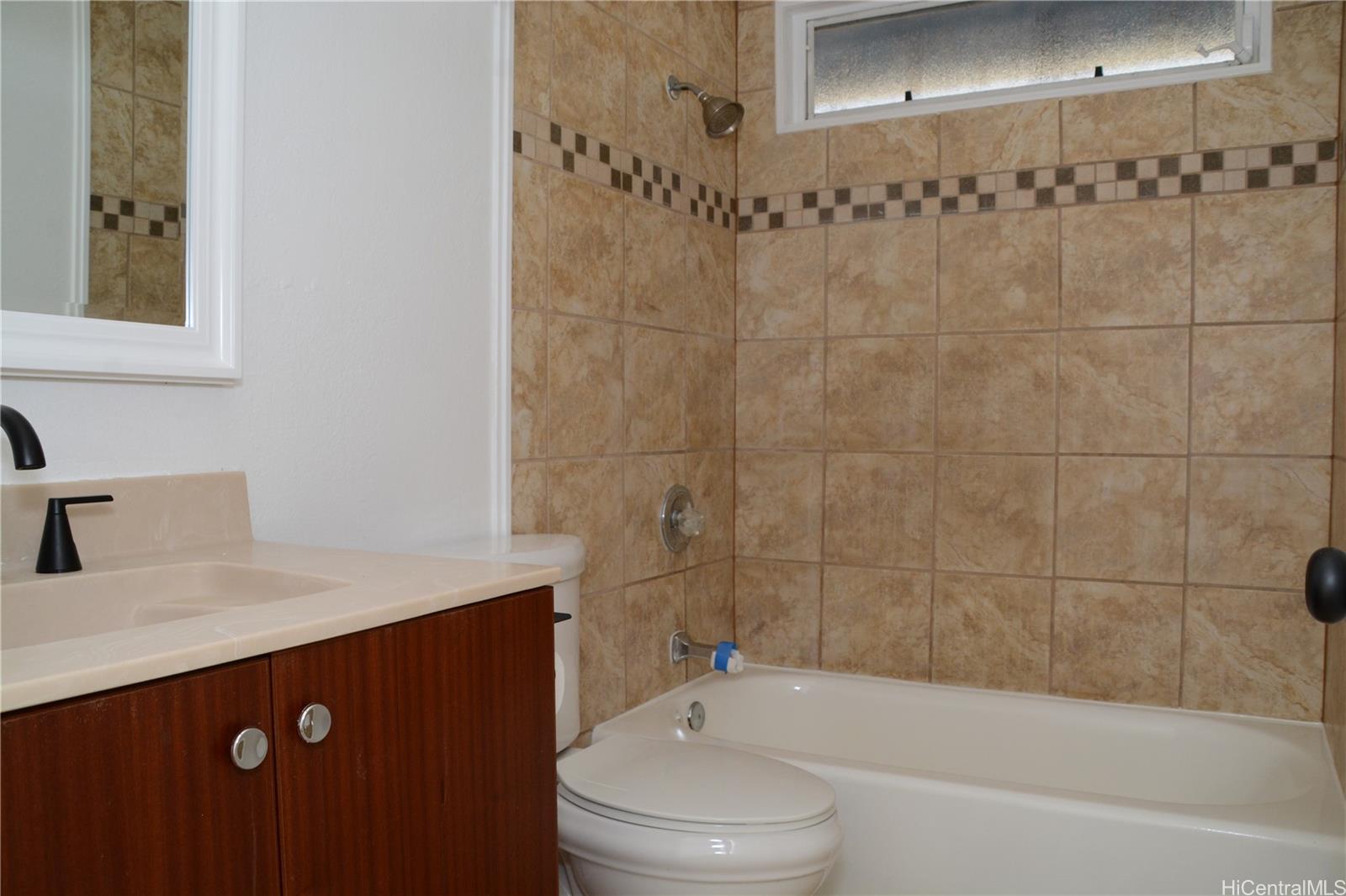 94-667 Maaniani Pl Waipahu - Rental - photo 15 of 16