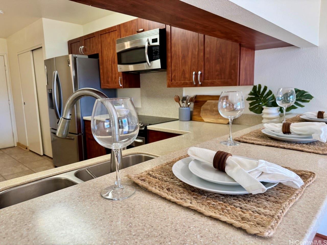 94-672 Lumiauau Street townhouse # G2, Waipahu, Hawaii - photo 3 of 20