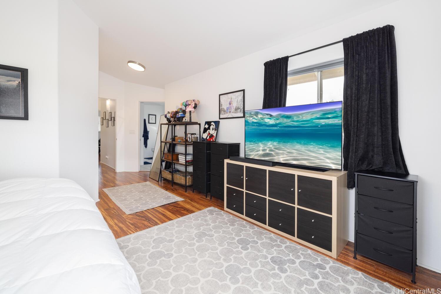 94-689  Lumiaina Street Waikele, Waipahu home - photo 12 of 25