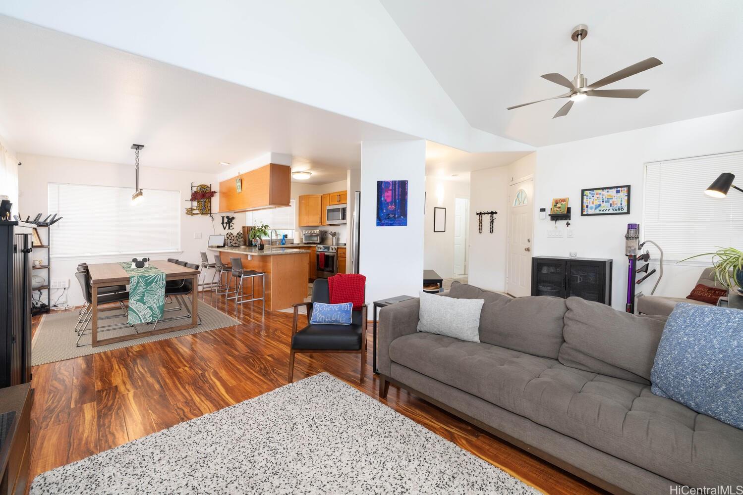 94-689  Lumiaina Street Waikele, Waipahu home - photo 6 of 25