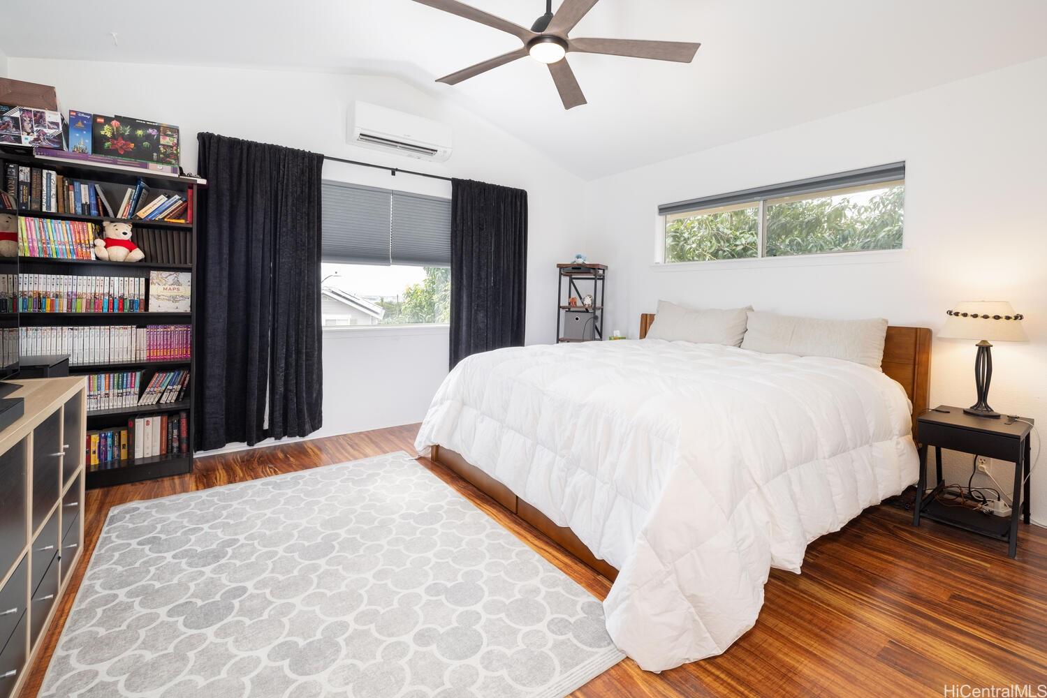 94-689  Lumiaina Street Waikele, Waipahu home - photo 10 of 25