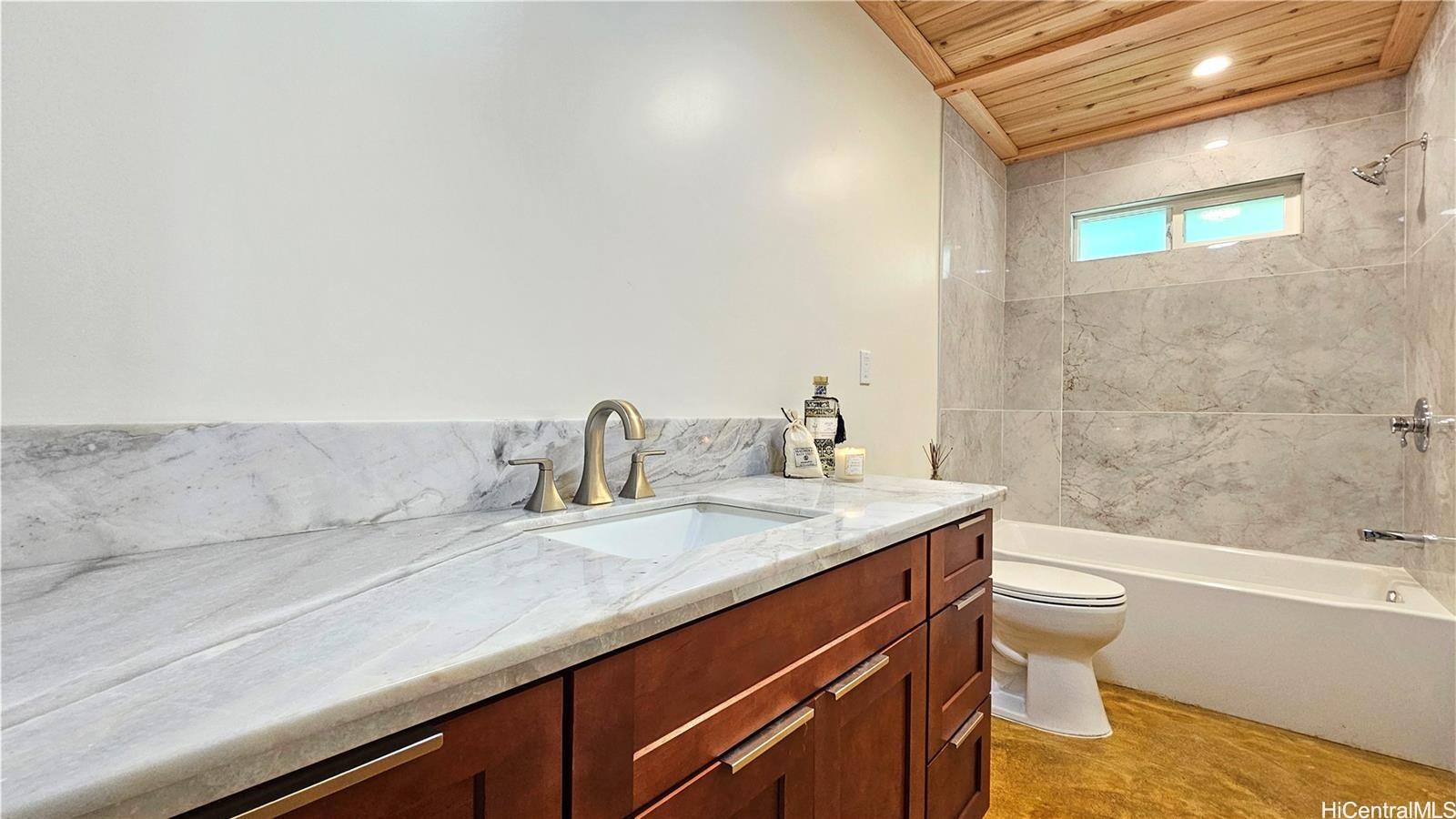 947  Uwao Street Hahaione-upper, Hawaii Kai home - photo 12 of 25