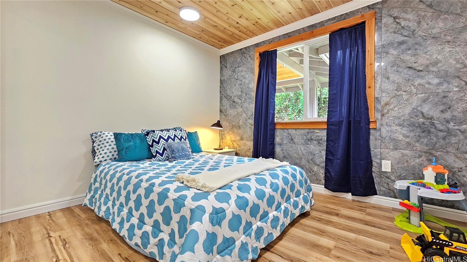 947  Uwao Street Hahaione-upper, Hawaii Kai home - photo 17 of 25