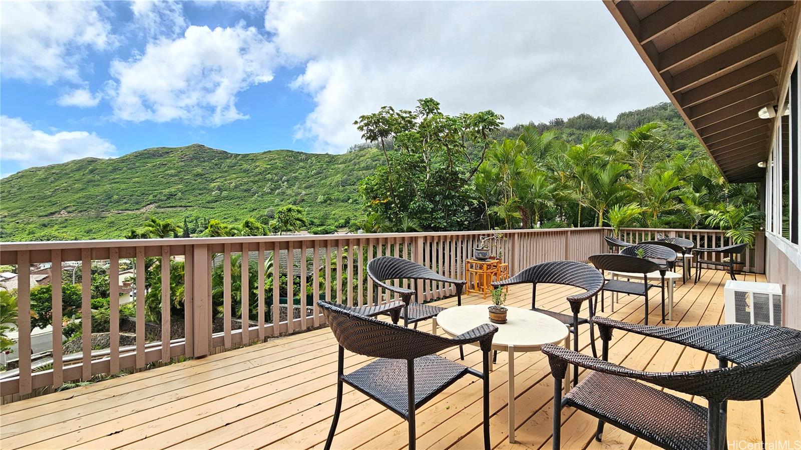 947  Uwao Street Hahaione-upper, Hawaii Kai home - photo 8 of 25