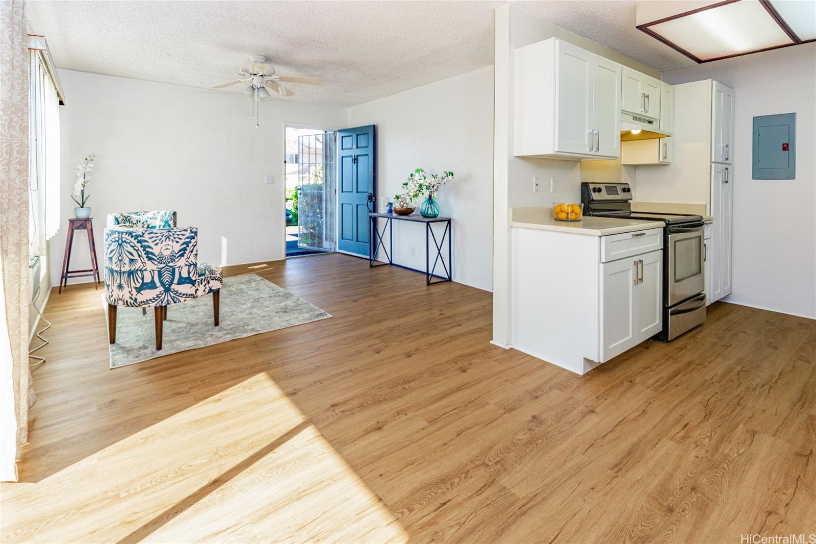 Waipio Gentry L2, 94705 Paaono Street, Waipahu Waipio Gentry townhouse