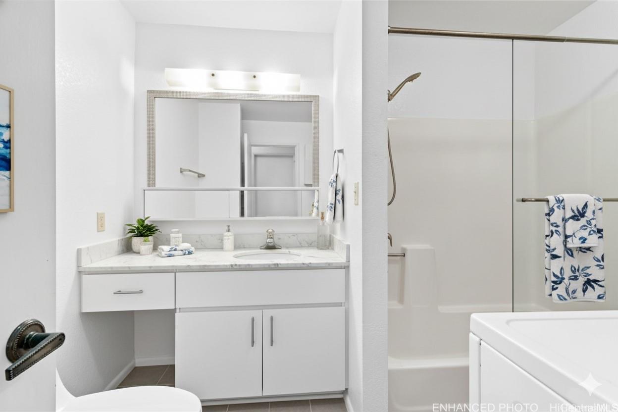 Hikino 3 condo # X5, Waipahu, Hawaii - photo 7 of 10